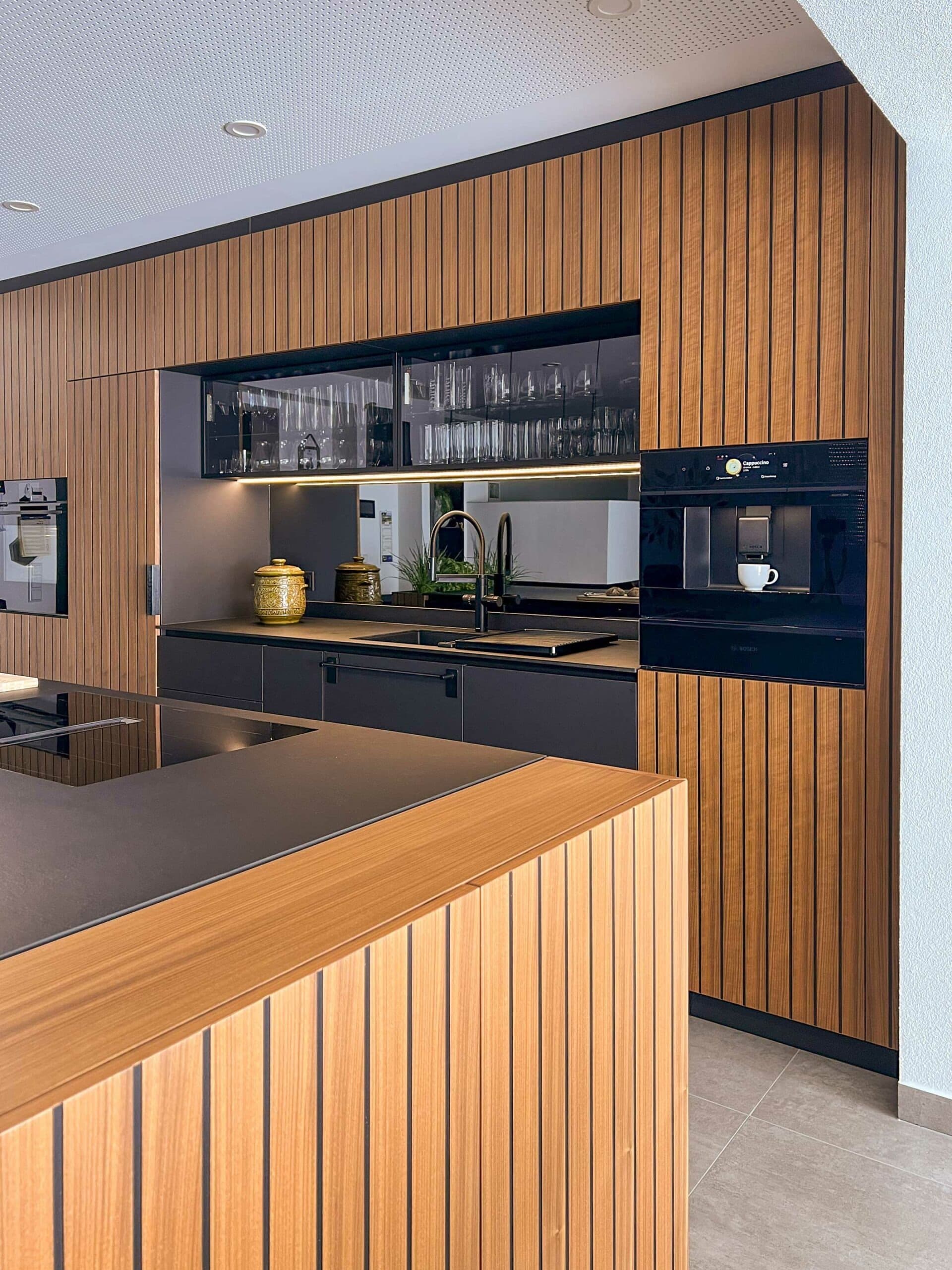 Maßgeschneiderte Tischler-Küche in Grieskirchen – Ihre Traumküche in 3D-Planung